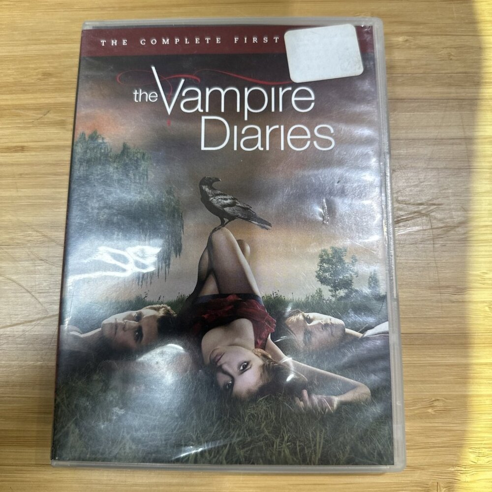 The Vampire Diaries: the Complete First Season (DVD, 2009)
